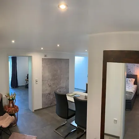 Ferienwohnung Zeit in Hambach Neustadt an der Weinstraße Exterior foto
