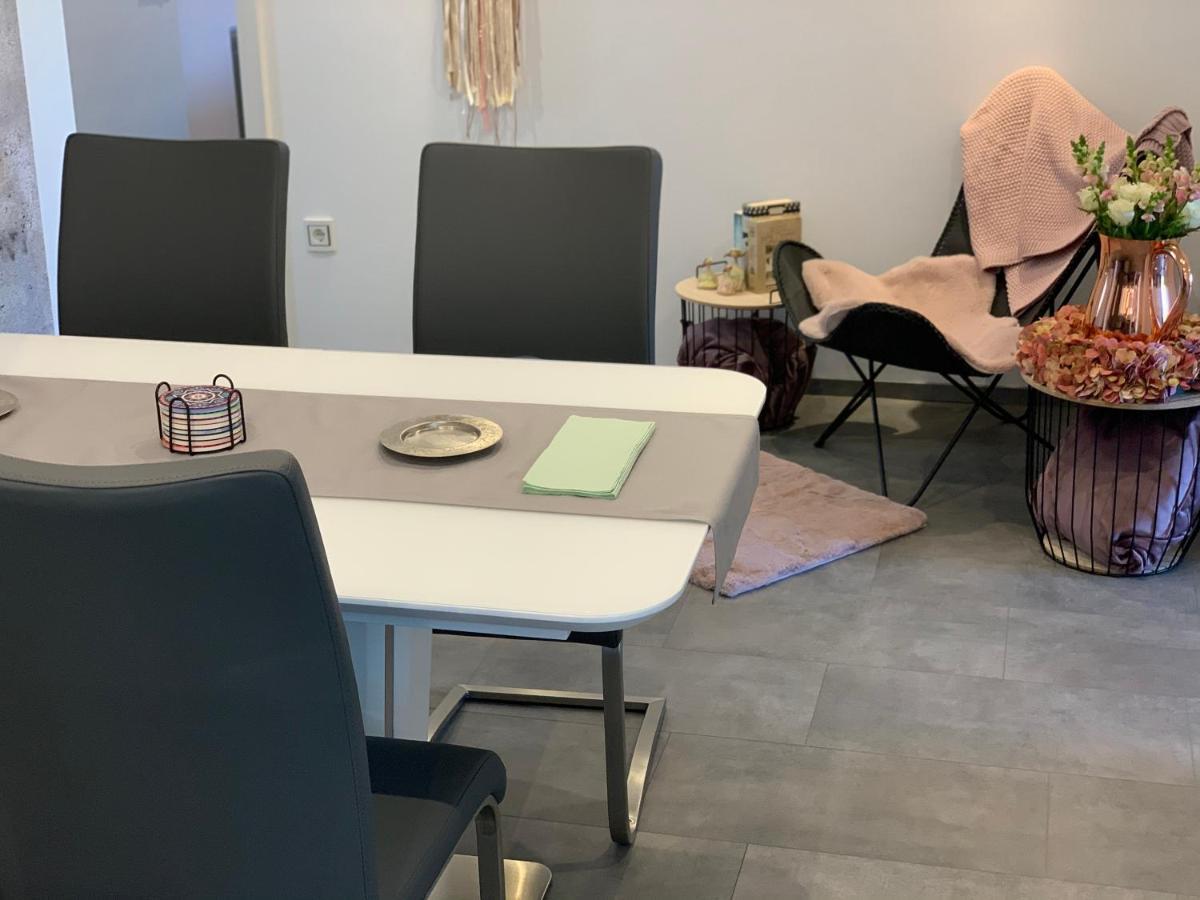 Apartment Zeit In Hambach *