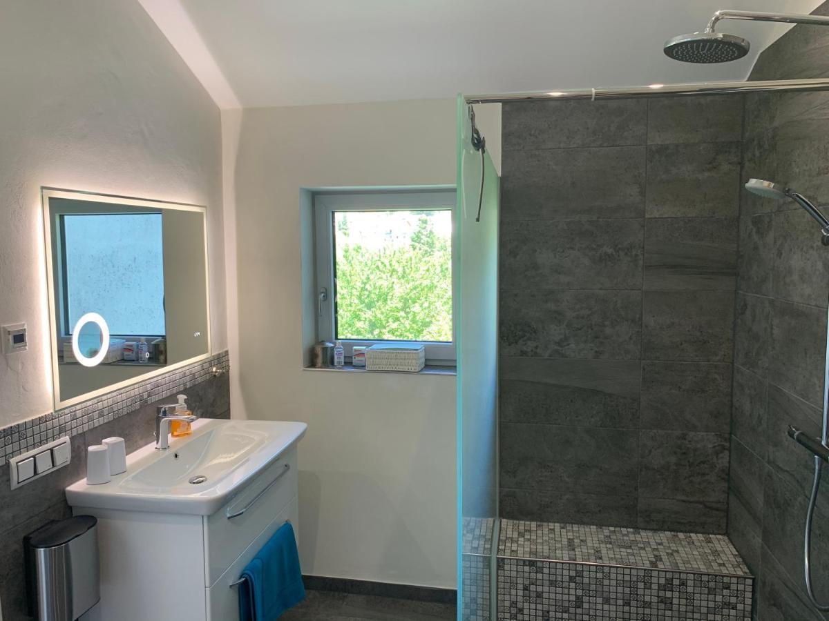 Apartment Zeit In Hambach *