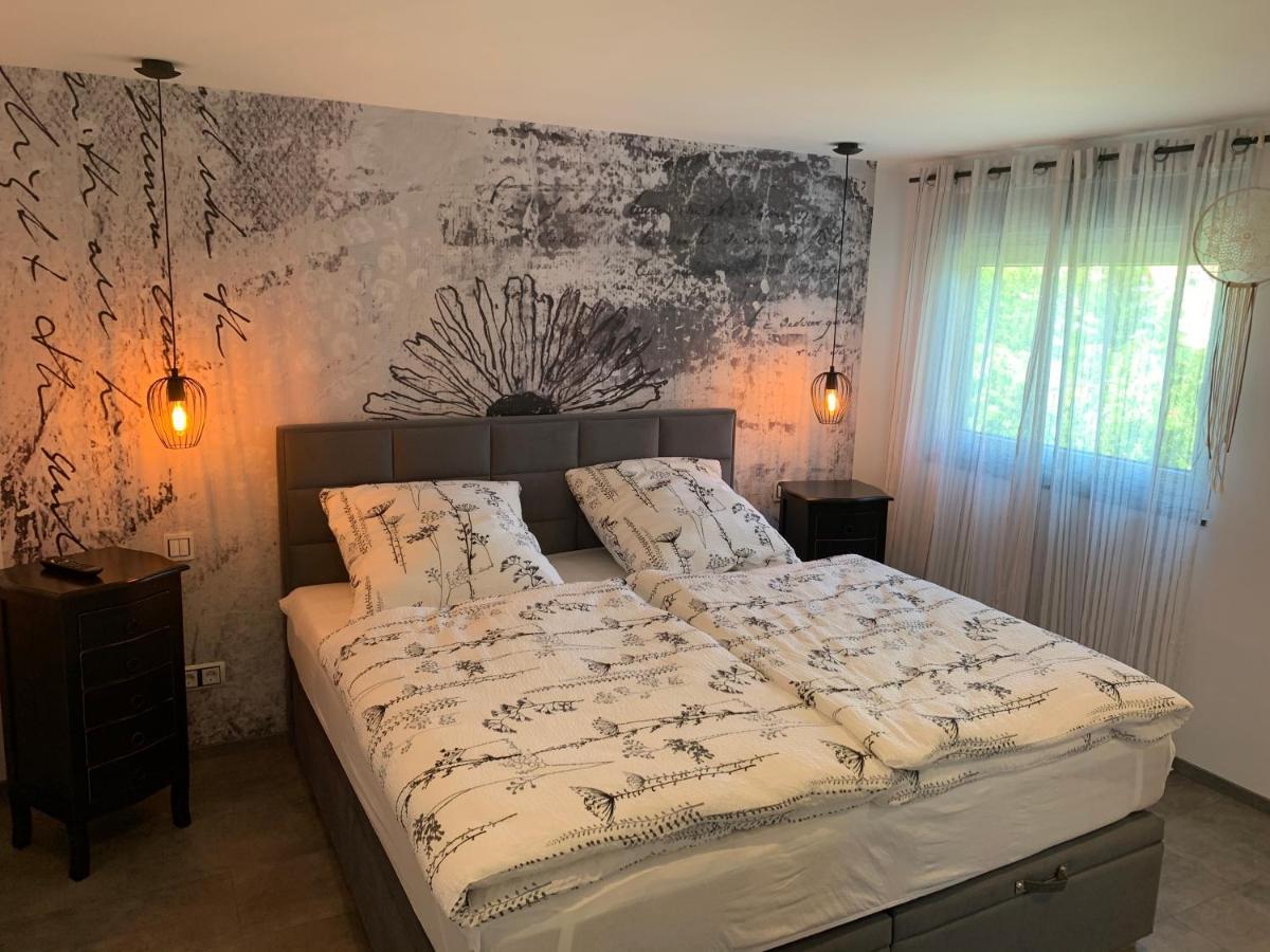 Zeit In Hambach * Neustadt an der Weinstrasse
